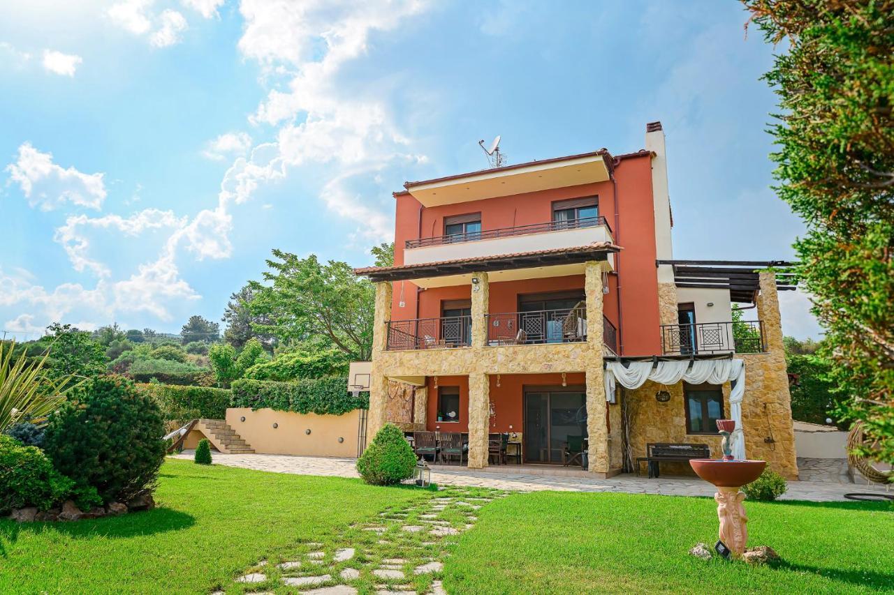 Villa Mariellie Néa Péramos Екстериор снимка