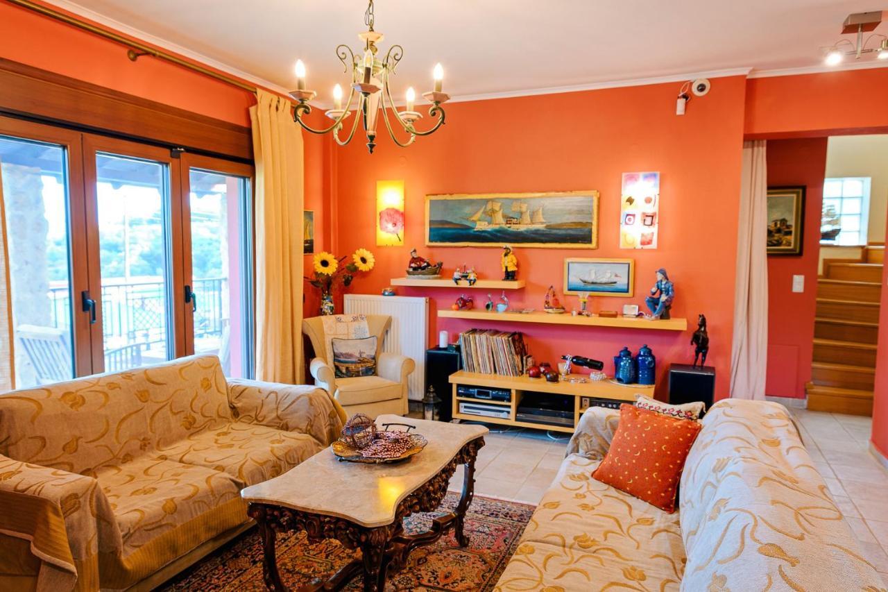 Villa Mariellie Néa Péramos Екстериор снимка